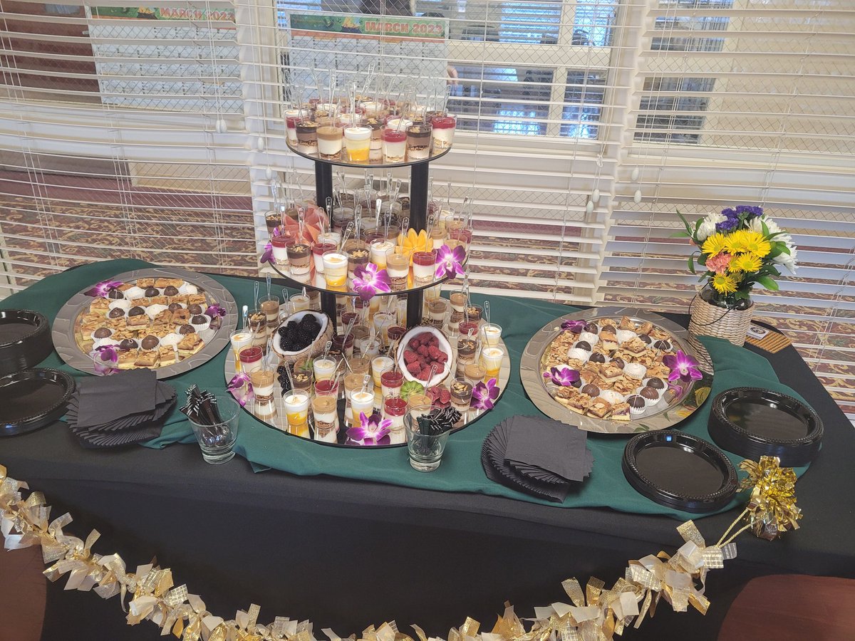 cyberchef67's tweet photo. Desserts were a popular hangout after the main course items. 5 different truffles, Raspberry Almond Bars, and Cheesecake Shooters ended the evening on a great note! We love what we do, and it means the world to us to put smiles on your loved ones' faces! Springhurst Rocks! https://t.co/xobncsiQtl