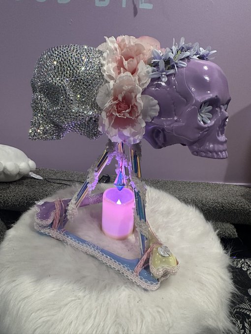 The past few days I&rsquo;ve been in my crafting heaven making a pastel goth version of the @DeadByBHVR totem<a href="/tag/intotherainbow"class="tags"><span>#intotherainbow</span></a>