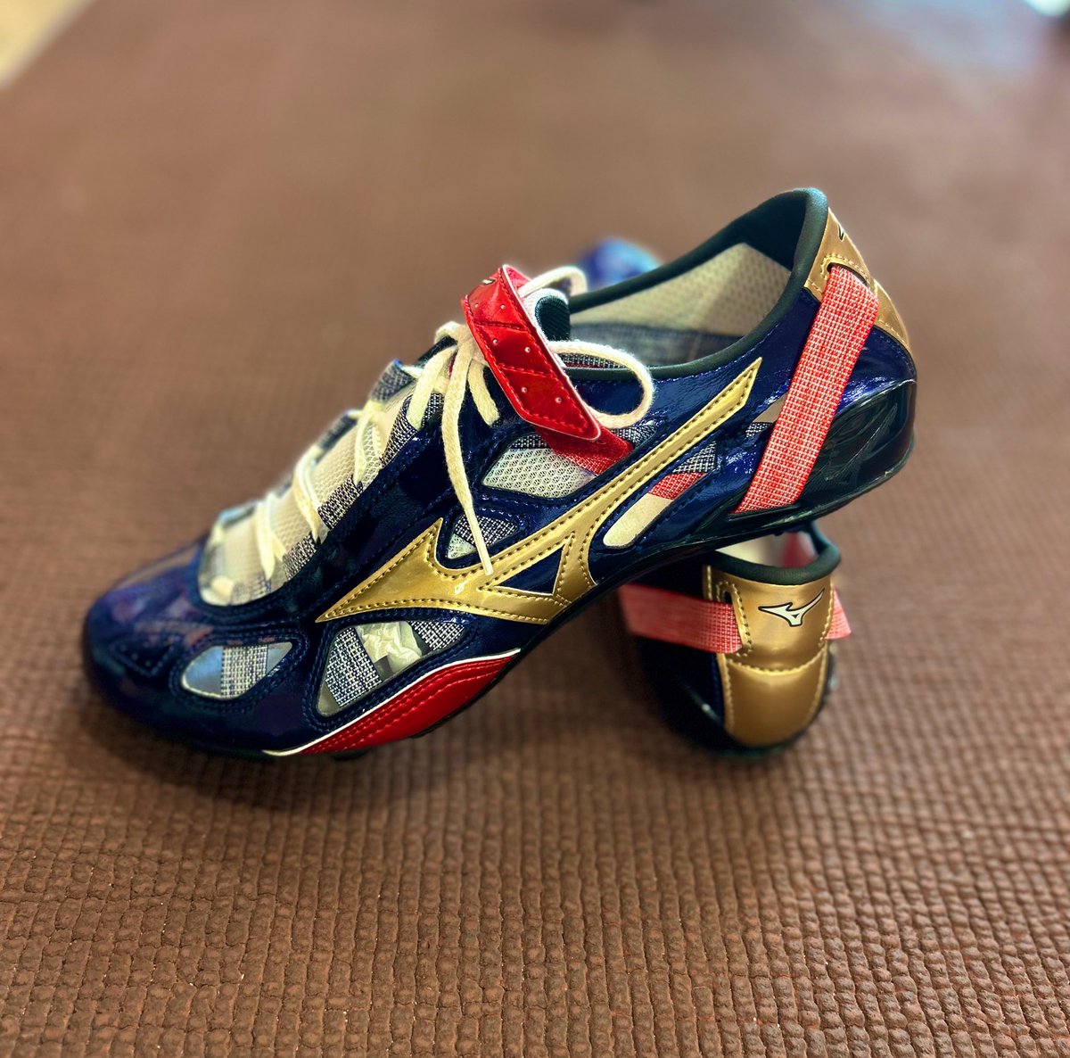 大人気短距離スパイク 