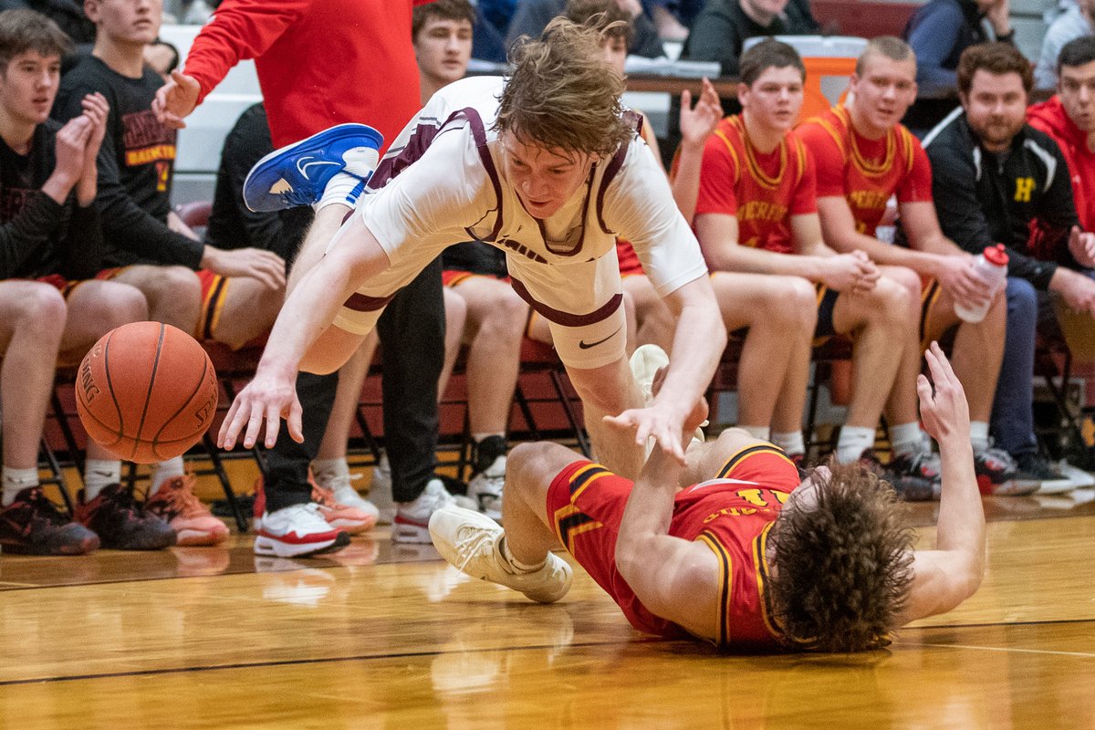 Surowiec's defense key to Henderson win over Haverford in district playback - papreplive.com/2023/02/28/sur…