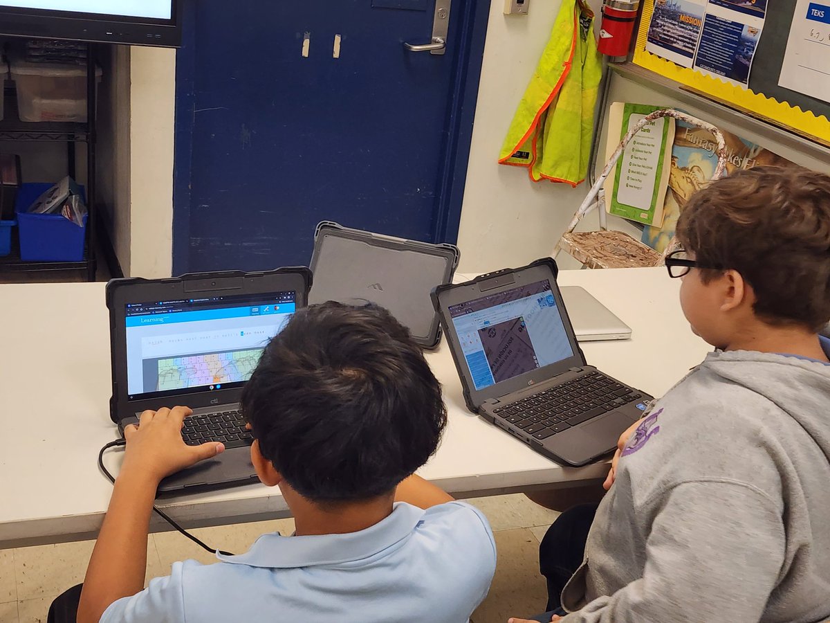 MrMaxwell1999's tweet image. #codeHS #karel #computerprograming #coding @CodeHS #HISD_DIGLitStrong #digitalcitizenship @HISD_Inst_tech