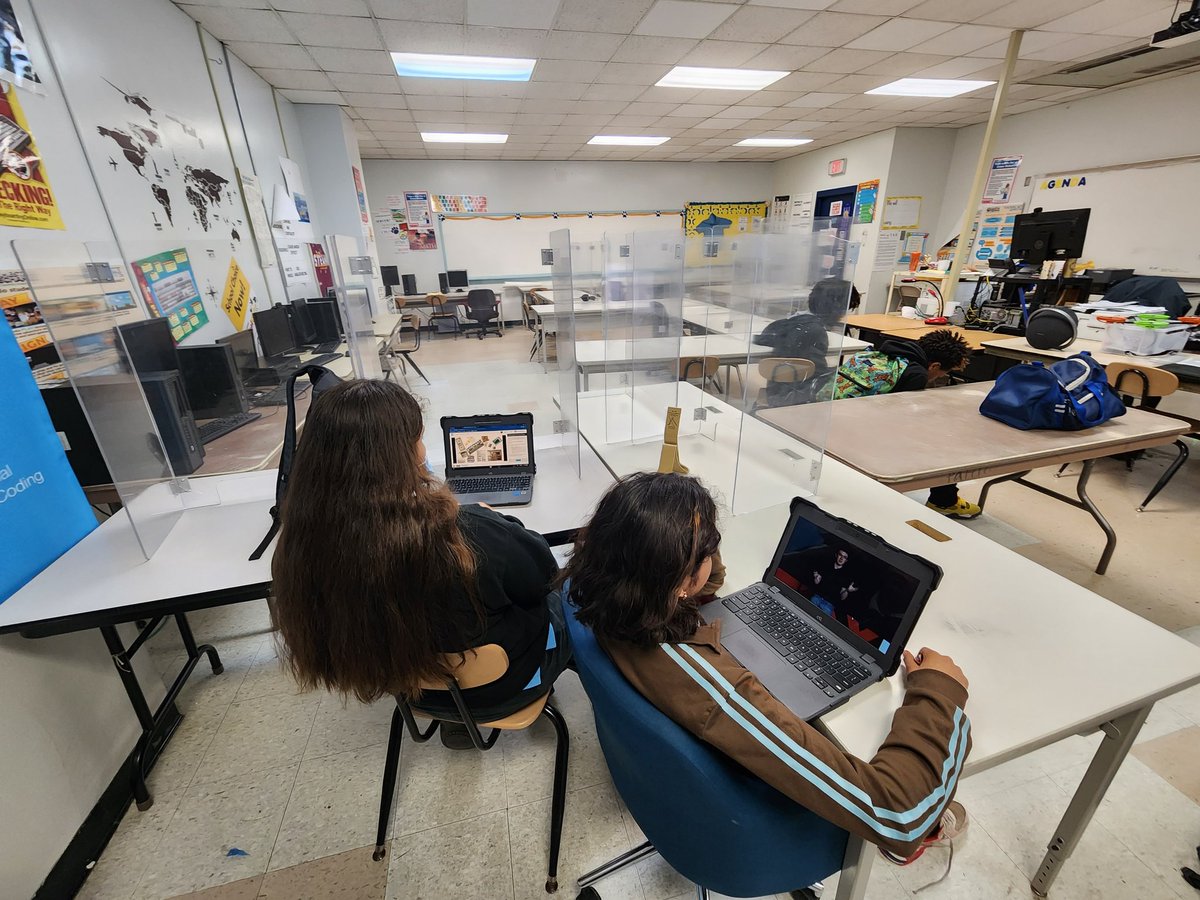 MrMaxwell1999's tweet image. #codeHS #karel #computerprograming #coding @CodeHS #HISD_DIGLitStrong #digitalcitizenship @HISD_Inst_tech
