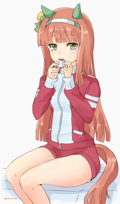 いちご大福を食べるサイレンススズカ#ウマ娘 #うまむすめし 