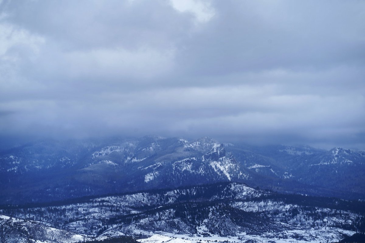 PabloSpencer's tweet photo. It's definitely on brand for me to be completely crazy and drive over Wolf Creek Pass during a significant winter storm to chase another significant winter storm to ski ⛷️#COwx #SevereWeather #Winter #Colorado https://t.co/8aNf44zSEn