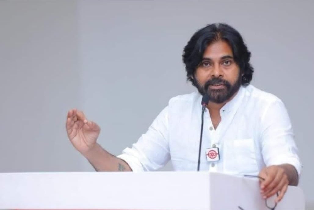 Satyasai_jsp04's tweet image. క్రియాశీలక సభ్యత్వాలు చేయడానికి మరో మూడు రోజులు గడువు..
మార్చి 1,2,3 
ఎవరైనా సభ్యత్వం చేయించుకోవాల్సిన వారు ఉంటే చేయించుకోండి

#JSPMembershipPhase3 @JanaSenaParty