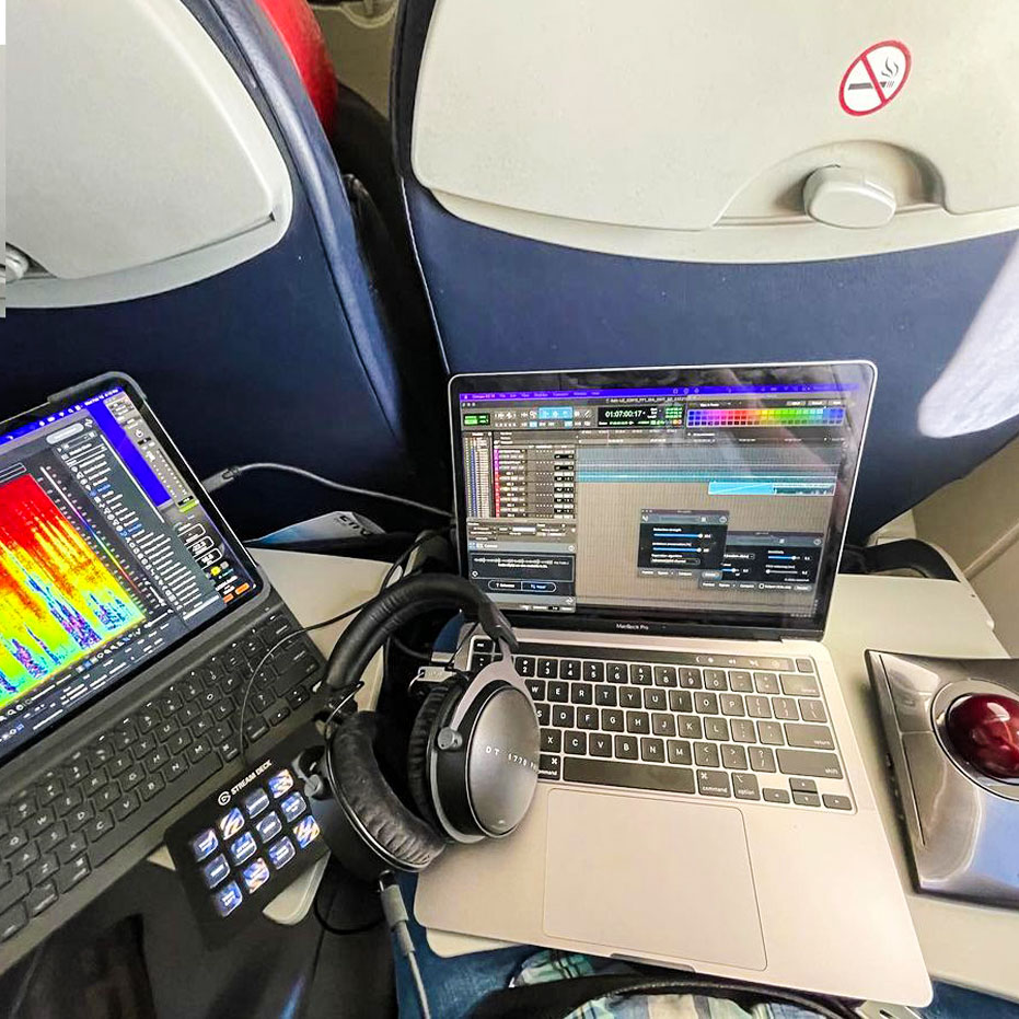 AvidProTools's tweet image. 🎵 I shall call you… mega-tray table!
📷 instagr.am/soularitysound
▶️ avid.com/pro-tools

#plane #traytable #audio #flying #daw #mixing #recording #protools #avid