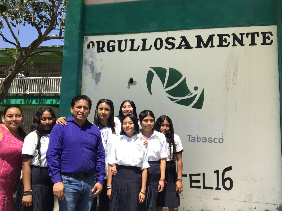 ares_ar's tweet photo. Hoy me despedí de los alumnos del Cecyte Tabasco plantel 16 Cañales y la verdad me llevo la satisfacción y el reconocimiento de las estudiantes que se acercaron a mí para agradecerme mi trabajo al frente de este plantel por casi 3 años. https://t.co/O9avUqcXM7