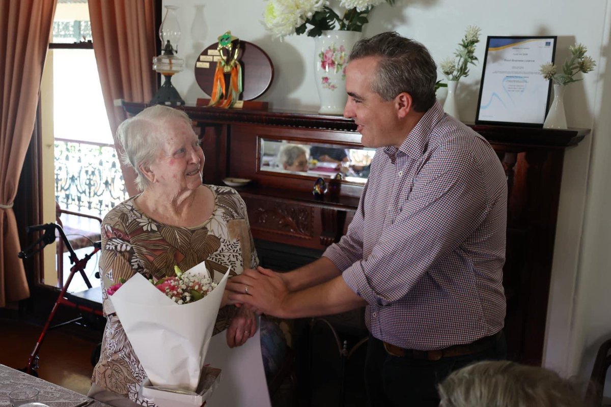 Happy 90th birthday Sister Rita. 🎉 

I stopped in with some flowers and congratulated Sister Rita on her milestone celebration. 💐