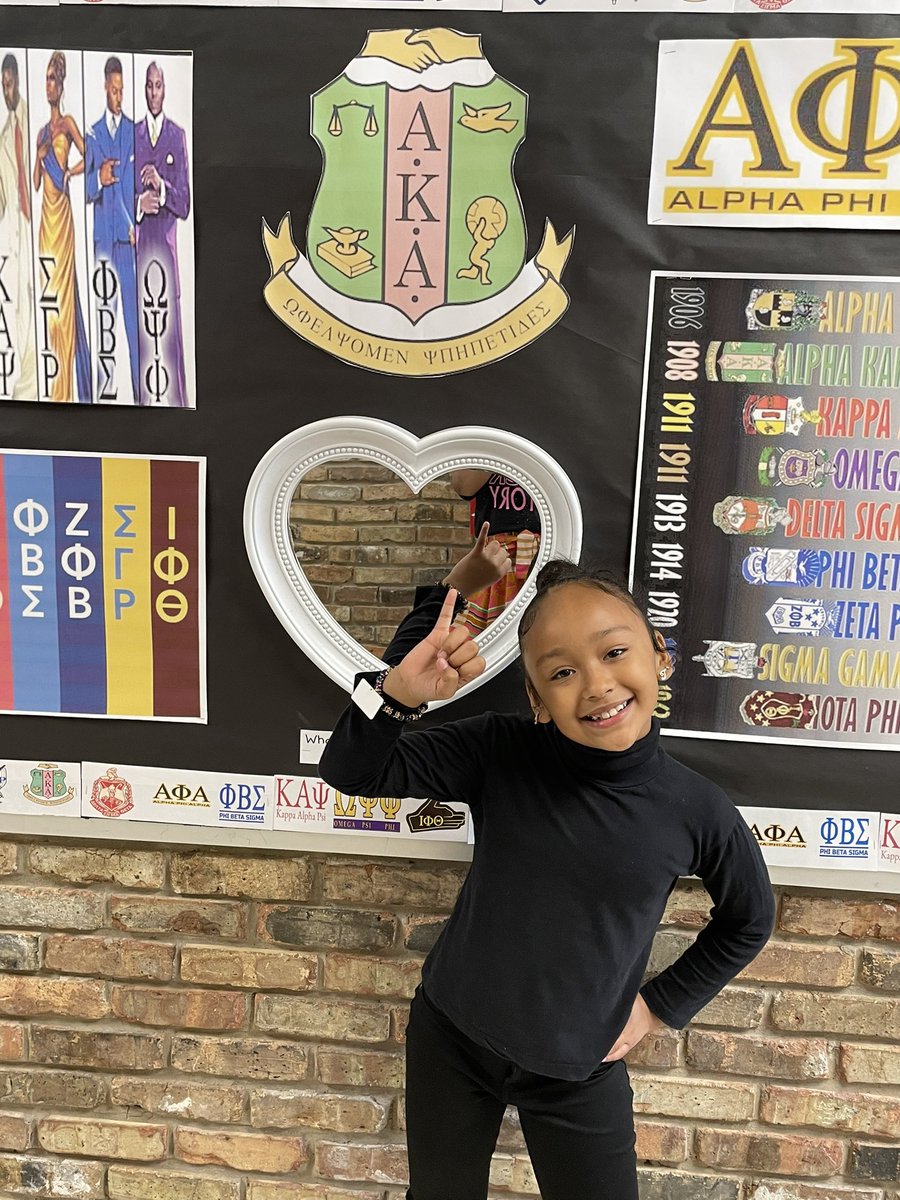 MooreCounselor's tweet photo. If I had to choseβ¦ It would still be you!! #AKA @akasorority1908 @GoodmanES_AISD #FutureAKA ππππ@TraylorKappelle https://t.co/T8Zg3l6y9g