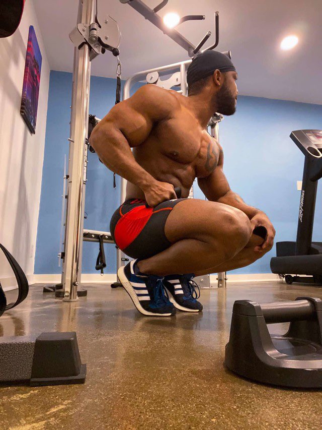 FqGyWbZacAE9eW3?format=jpg&name=900x900