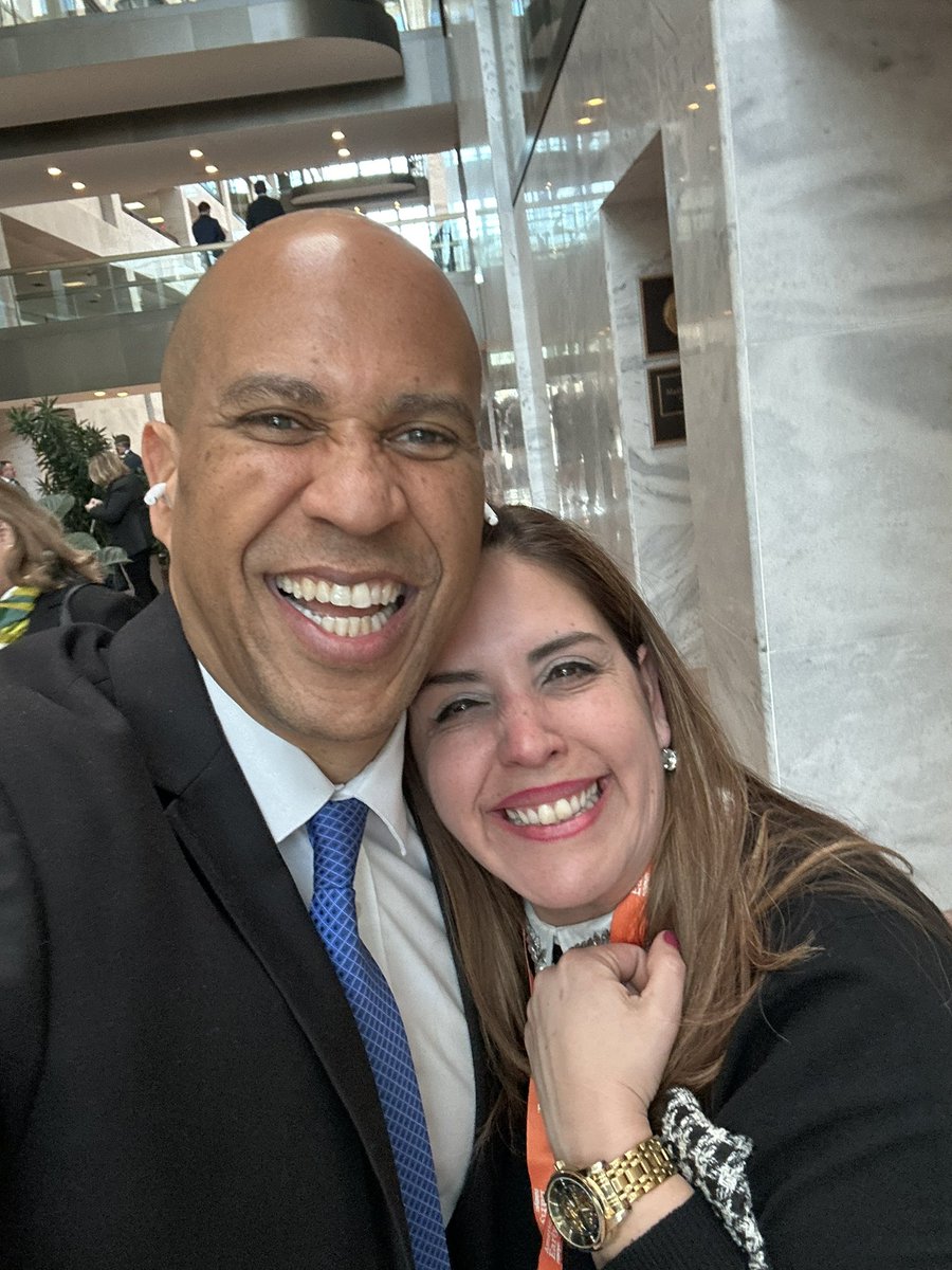 CarolinaRAIBCC's tweet photo. @SenBooker took a little time to take some photos but he also briefly listened that I was a childcare provider. He thank me for my job in Spanish! 😊#solvechildcare #ECE #naeycPPF #elevateECE @NAEYC invest in #childcare https://t.co/kO6R5mfTRb