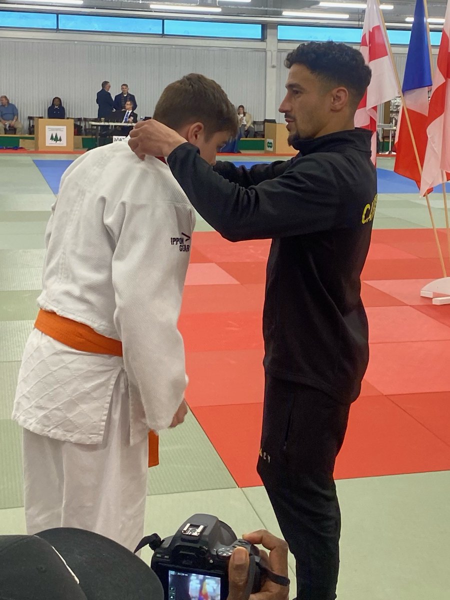 CampionSchoolAD's tweet photo. This weekend Joe Cassettari participated in the English Open Championships in Ipswich. He won a gold medal and is ranked number 1 England for Over 55kg minors. 

He was presented his medal by Olympian and commonwealth champion Ashley McKenzie https://t.co/KyOED1SY4d