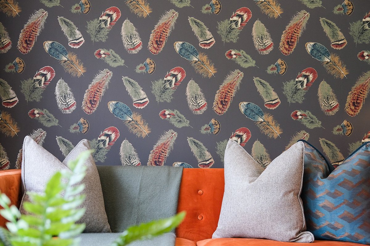 edwardthomasint's tweet image. On Wednesday @newdashhomes examines how to upgrade older properties to modern standards. In interiors, this is a trend we’ve seen for a while with upcycling &amp;amp; cottagecore, but new for 2023 is the ‘hipstoric home’; blending modern &amp;amp; vintage for true self-expression. #NewHomesWeek