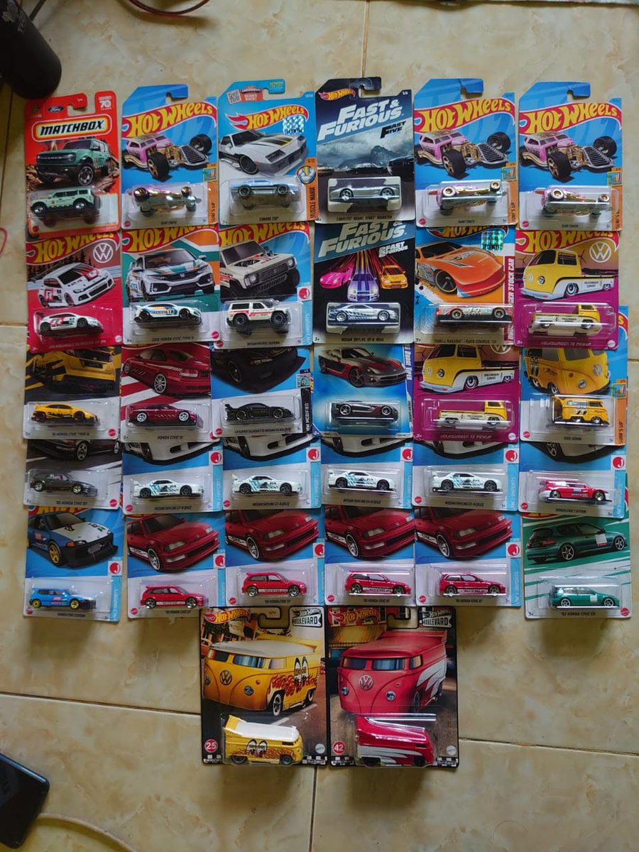 Lessvsugar's tweet image. JUAL HOT WHEELS

barangkali ada yang minat take all

70/pcs 

no nego bonus mini gt datsun

nego atau ecer juga dipersilahkan

#zonauang #wtb #wts #jualhotwheels #jualbu