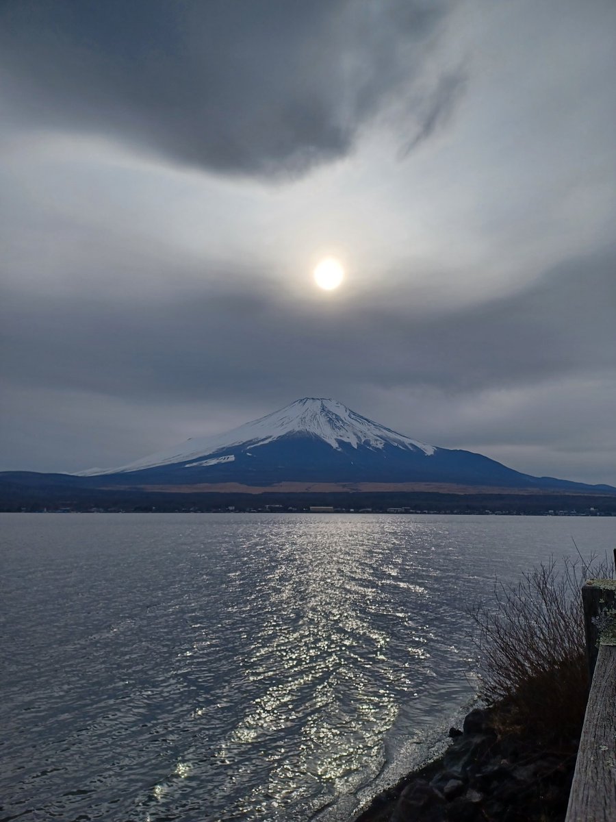 今日の山中湖、風強かったす