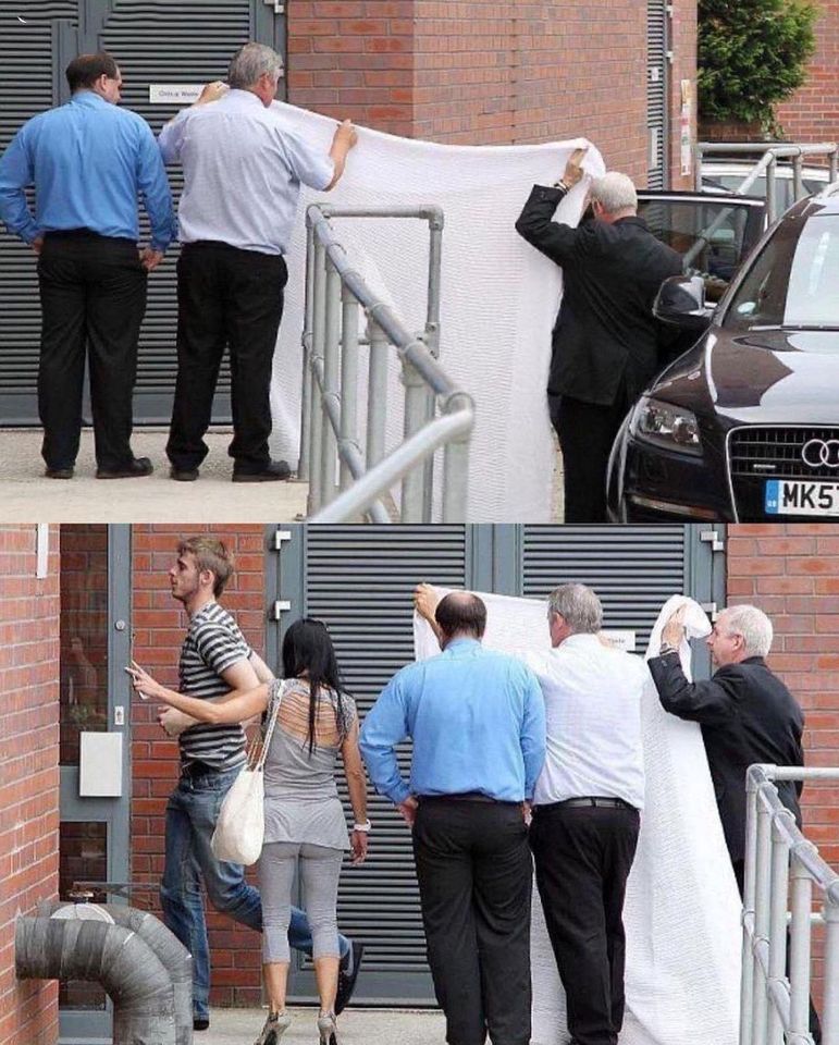 TrollFootball's tweet photo. Throwback to 2011 when Man United attempted to hide the fact they were signing De Gea https://t.co/pXIfAjIimU
