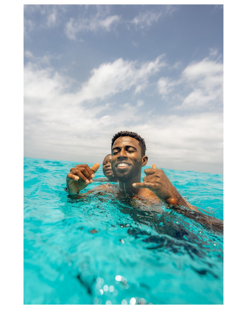 Feeling so free and alive in the Indian Ocean 🐠🌊 

Thanks @rawahyahmed 📸👌🏾

#Swimming #MnembaIsland #Zanzibar #OceanSwimming #CrystalClearWaters
#IslandLife #TravelGoals
#ParadiseFound #BeachVibes
#UnderwaterAdventures #TropicalEscape #Summer #Vacation #Sea #Travel #Happiness