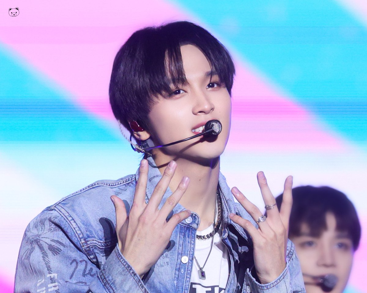 230223 네이처
앞니 두톨🤭
#해찬 #HAECHAN #NCT