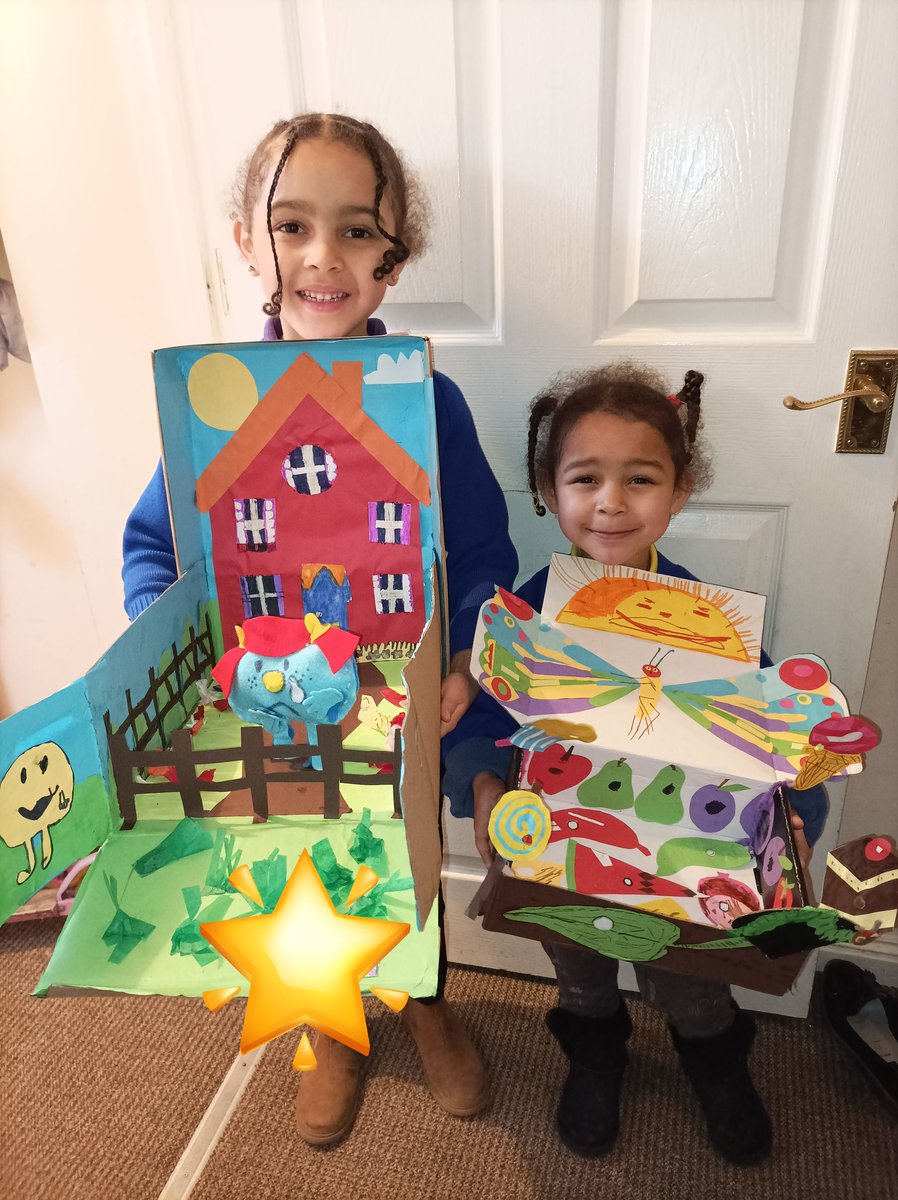 Story boxes ready for #WorldBookDay @TVInfants 2 very proud girls this morning ❤️ #littlemissgiggles #theveryhungrycaterpillar @RofiyaTVI @Any_TVI