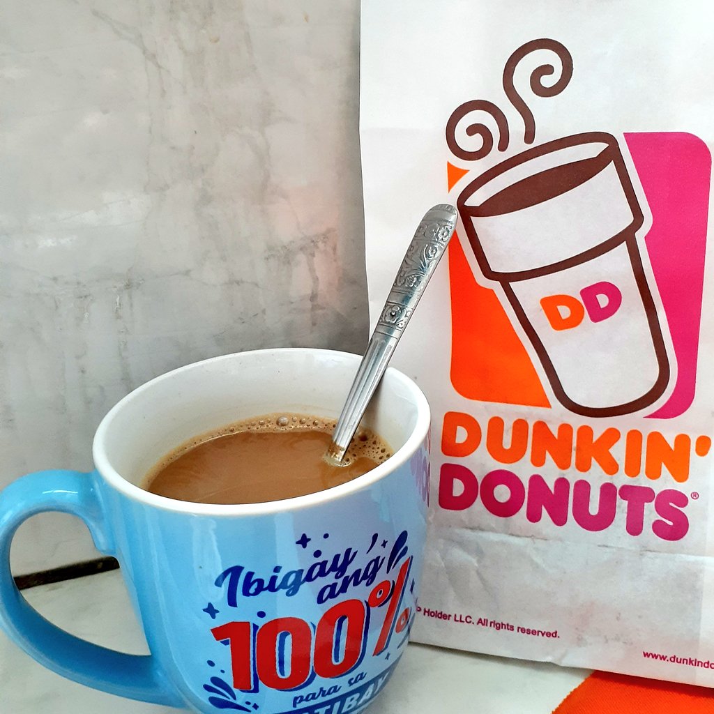 Let's have some snacks while watching 'Knock at the Cabin.' 

#FavoriteSnack #DunkinDonut #KnockAtTheCabin
