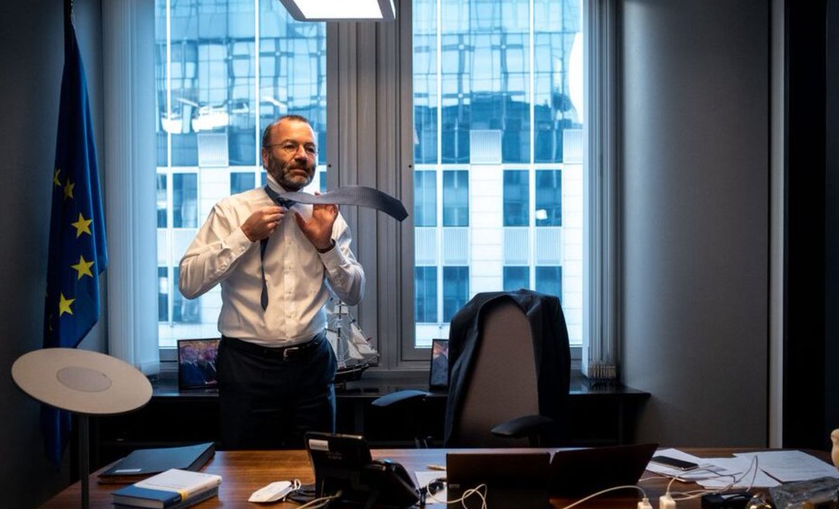 EuroConOfficial's tweet image. 📢“Now would be the right time to decide to abolish unanimity” voting in the Council, said EPP chief @ManfredWeber, suggesting #reforms toward deeper #EUintegration. 
👉europeanconservative.com/articles/news/…