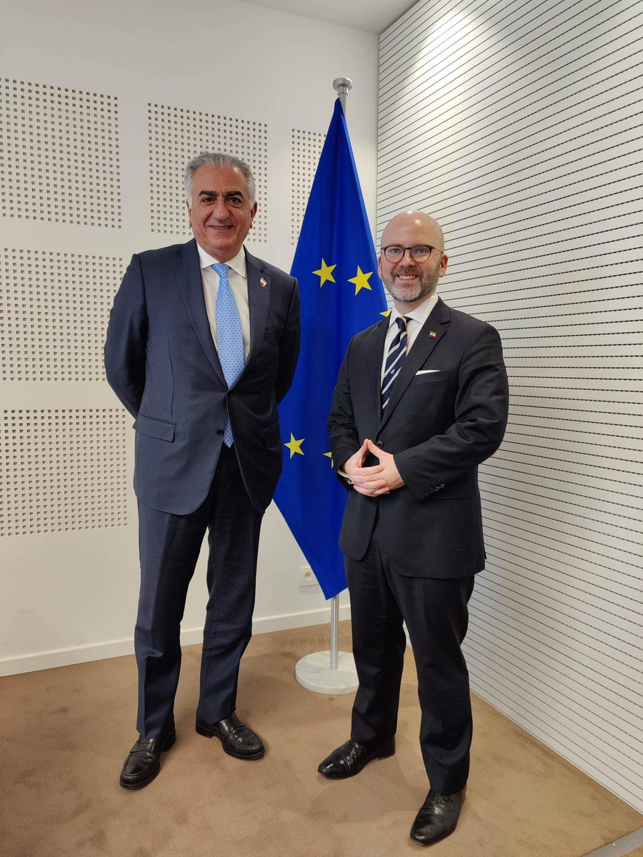 weimers's tweet image. Honored to host Crown Prince Reza Pahlavi in the European Parliament. Great interest &amp;amp; support among colleagues for further exchanges with the democratic opposition. Council &amp;amp; Commission should take steps to facilitate similar meetings.  A free &amp;amp; democratic Iran benefits us all.