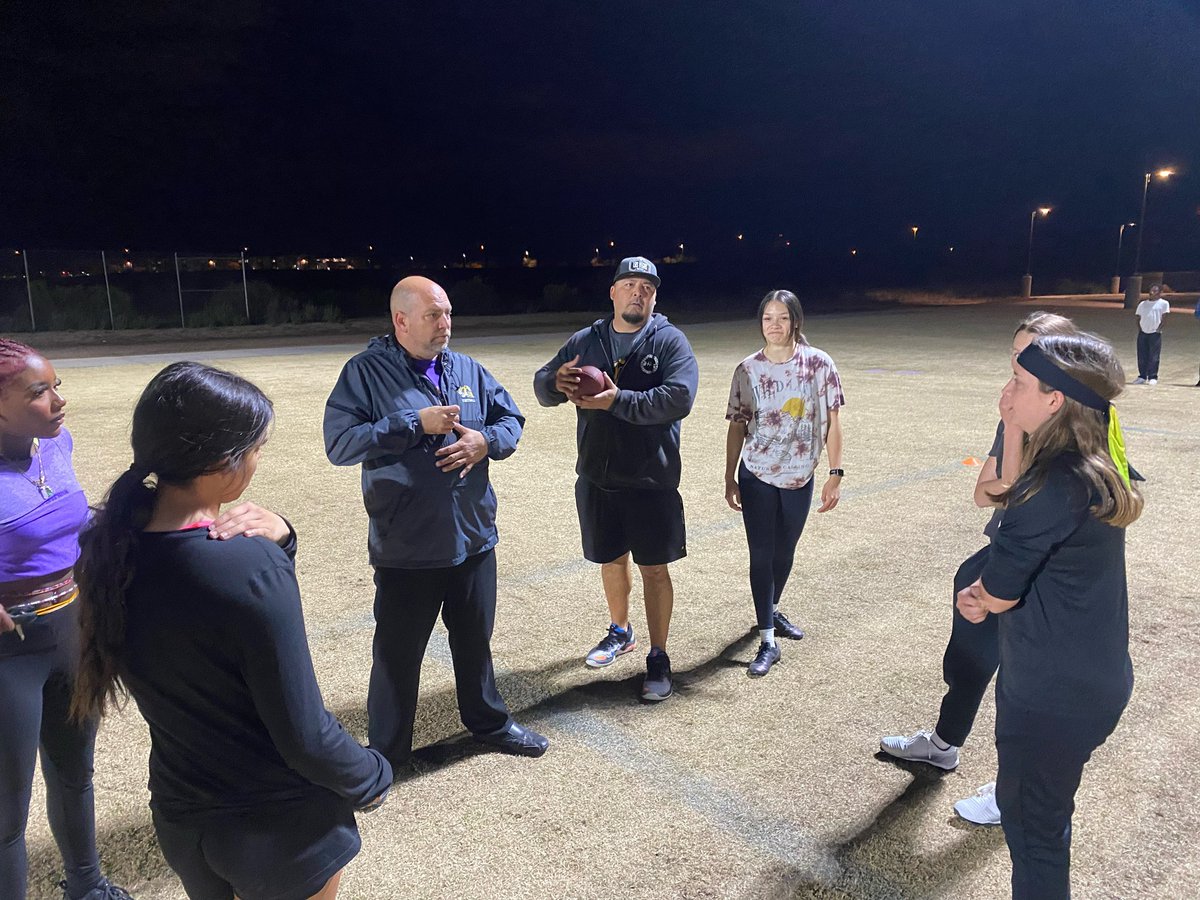 asu_brian's tweet photo. Another good skills workout with Gilbert High School girls flag.  Tryouts March 27 Join us on Instagram  https://t.co/rEnnWDbfYV  @JUSTCHILLY @KevinMcCabe987 @ZachAlvira @CoachMaag @OTS_apparel #tigerstrong https://t.co/7UISzpFy1r