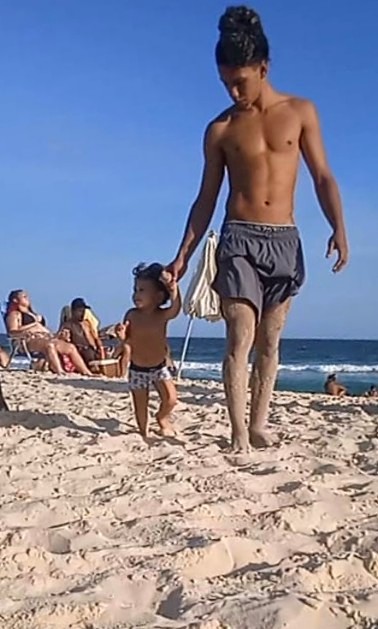 Caio_Crf7's tweet photo. Eu quero te mostrar o mundo, eu quero ser o seu melhor amigo, eu quero ser o seu herói, eu quero ser o seu porto seguro, eu quero ser tudo para você, assim como vc é para mim! Te amo tanto, meu filho! 🥹❤️👨‍👦 https://t.co/WpuvBS63QZ