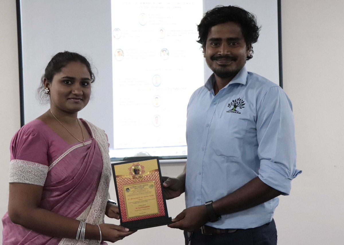 Thuvakkam's tweet photo. DRBCCC Hindu college hosted State level seminar on “Employability Skills in Post Covid Era: Issues and Challenges”.

Mr.Siraj Deen, Executive Director of Thuvakkam addressed the gathering on Demand and supply of skilled labours in the current scenario of social work profession. https://t.co/C7VbkDGLCn