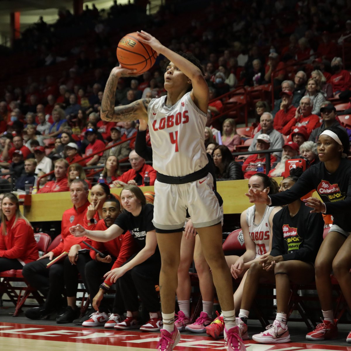 Heading into the postseason on a six-game winning streak.

UNM makes 16 3-pointers for the 2nd-straight game, shooting 64.0% from behind the arc, with <a href="/TascyaN/">Tascya</a> (8) and @_thatnumber5 (5) combining for 13 3s and 46 points.
📰:golobos.com/news/2023/02/2…
#GoLobos