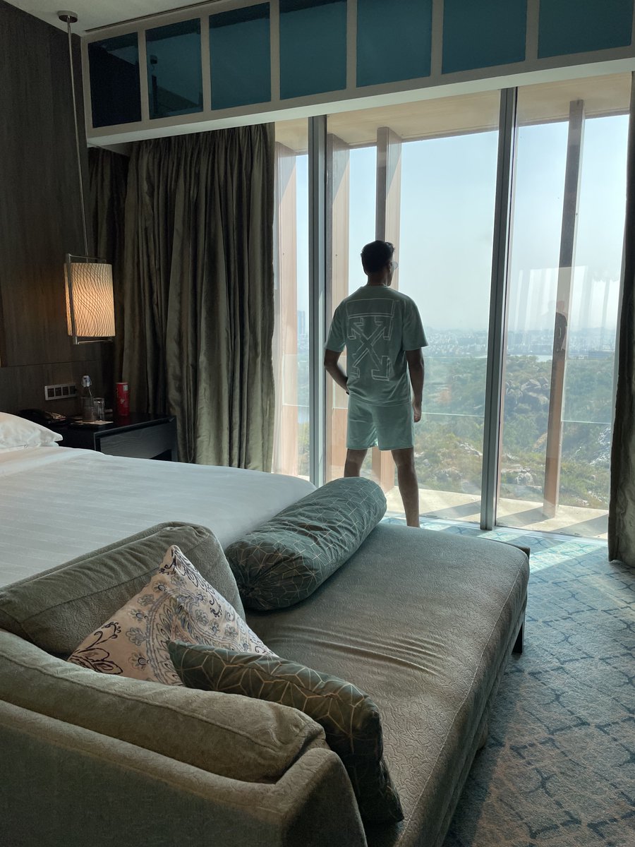 jackiekamble's tweet image. Travel opens your mind to new experiences and perspectives. ✈️🌍 And with credit card points, you can turn your wanderlust dreams into reality! 💳🌴 Explore the world, earn rewards, and make memories that last a lifetime. 🌟 #travel #creditcardpoints #amex