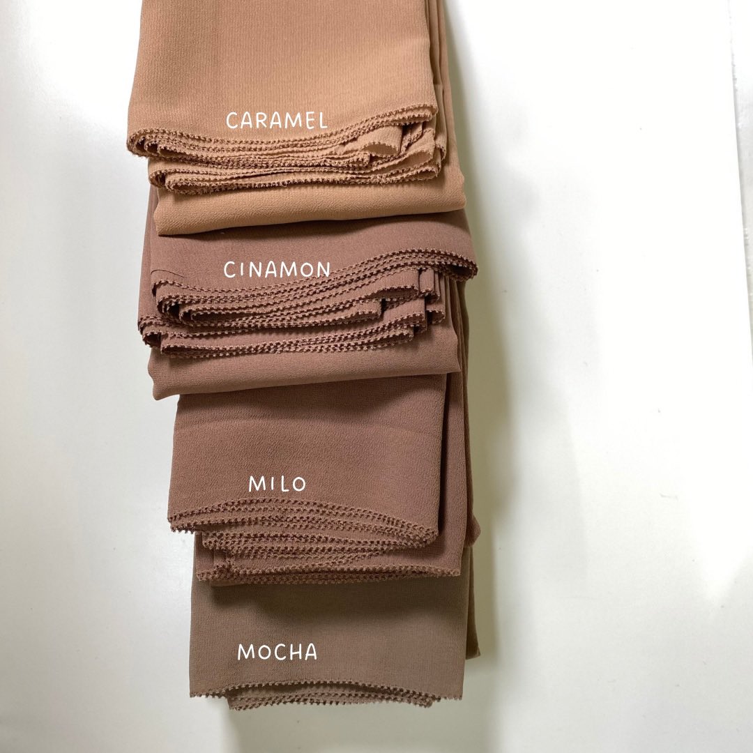 thesyahijab's tweet photo. Eyelash Chiffon Shawl 😍

Semua warna soft and yang paling best material premium 🫶🏻 https://t.co/Lwrj6lrxyt