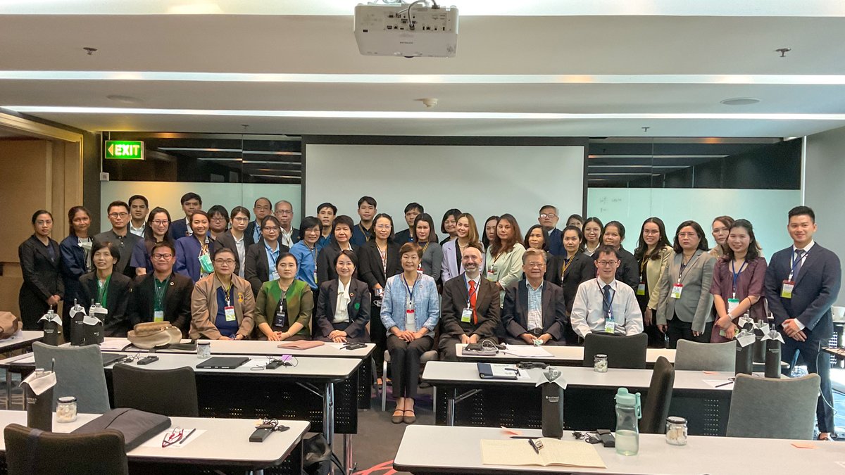 UN University – IAS (@unuias) on Twitter photo Together with @deqpth & <a href="/kecotwt/">한국환경공단</a> we have launched a workshop on #CarbonNeutrality strategies for the Royal Thai Government officials.
Day 1 has started with modules on governance for #decarbonization and emissions reporting  🌍🌳
#netzerothailand #SDG7 #SDG13 Together with @deqpth & <a href="/kecotwt/">한국환경공단</a> we have launched a workshop on #CarbonNeutrality strategies for the Royal Thai Government officials.
Day 1 has started with modules on governance for #decarbonization and emissions reporting  🌍🌳
#netzerothailand #SDG7 #SDG13