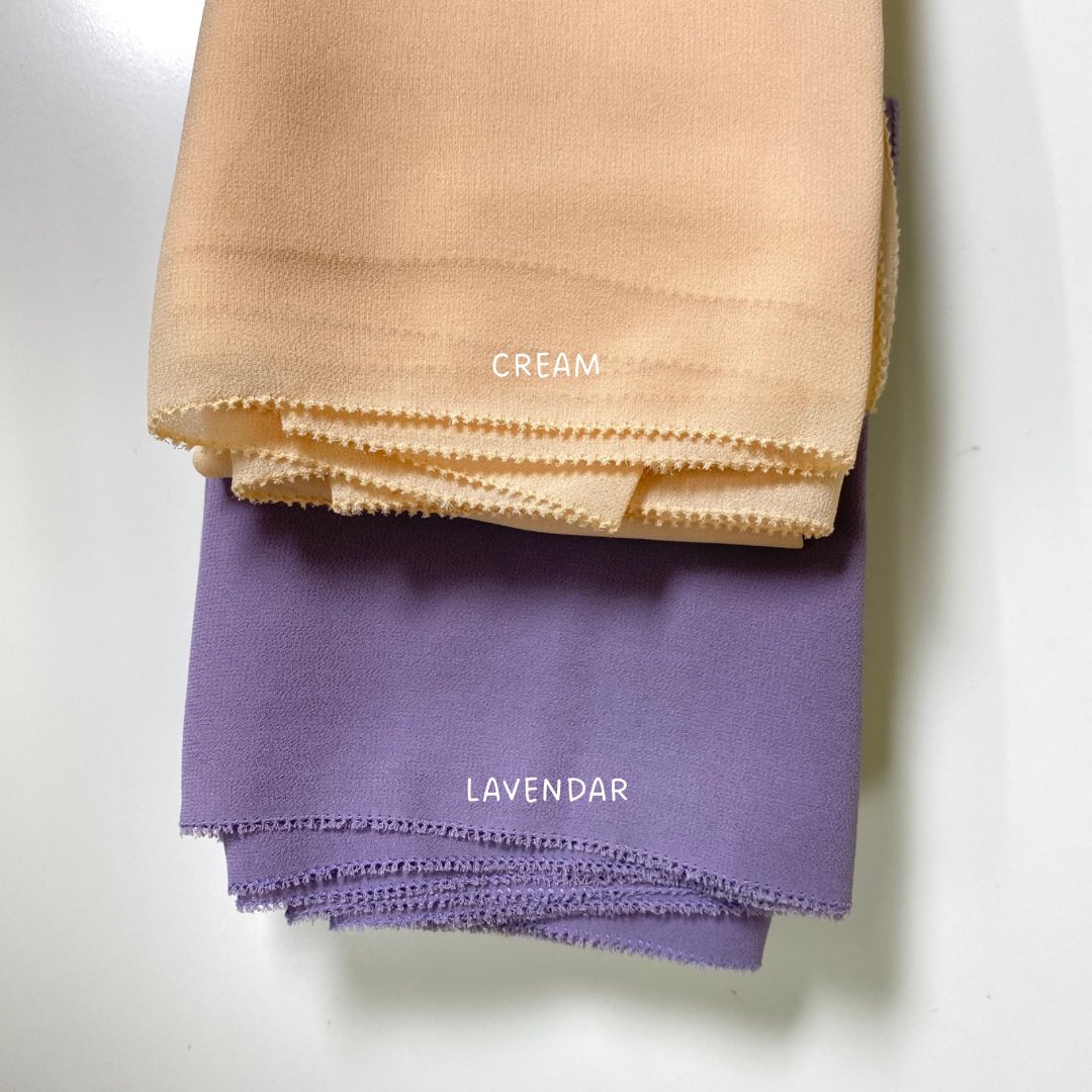 thesyahijab's tweet photo. Eyelash Chiffon Shawl 😍

Haa banyak kan warna yang ada kali ni? Yes semua cantik! Match kan dengan baju raya awak 🫣 https://t.co/dK5DwC36Ne