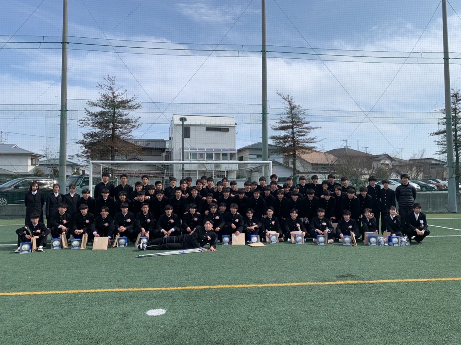 レビュー高評価アイテム特集｜ファッション通販 徳島市立高校 サッカー部 移動着 ウェア