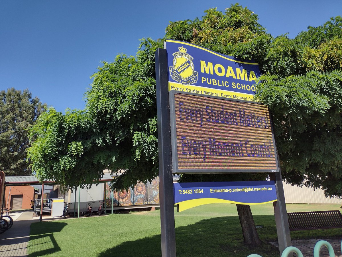 AdamAstill14's tweet photo. Had a great visit to Moama PS this morning with @MudgeeWest as part of our #RuralAccessGap DST road trip. Great to work on planning that will continue to grow the staff's digitally capacity through the use of cloud based collaborative tools. https://t.co/PKveXE9C2G