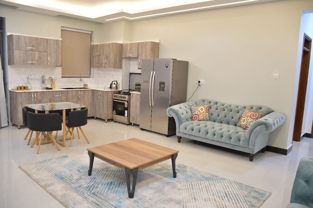 barungi17's tweet photo. Book your stay visit in Kampala @Amreena_aprtmts and get best quality services at an affordable price…😎🤝 https://t.co/U3PvzDAAiZ