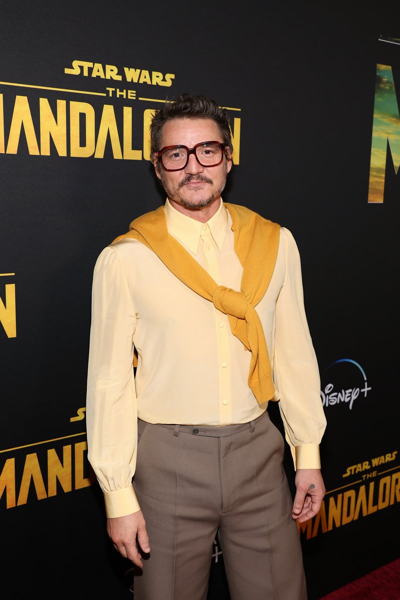 themandalorian's tweet photo. The stunning cast and creative team celebrated #TheMandalorian at a special launch event in Hollywood. 

Start streaming the new season tomorrow on @DisneyPlus. (1/4) https://t.co/DzrO78Iv01