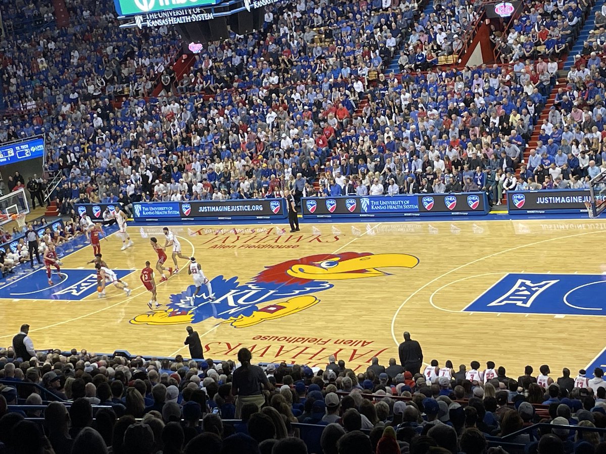 Fun night in the Fieldhouse. Loud. Chills. Historic. W. #RockChalk #HCBS