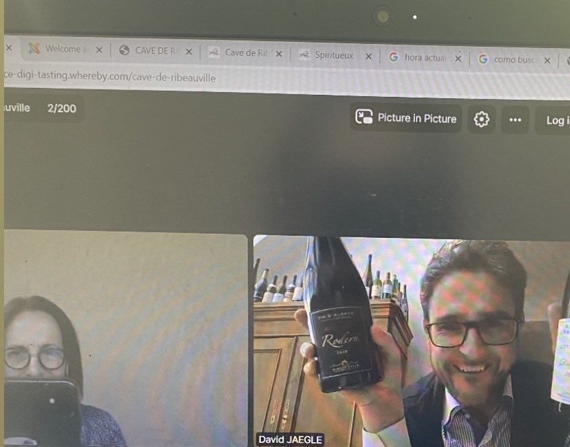 lebonvinfr's tweet photo. MERCI David Jaegle @DavidJaegle @caveribeauville . It was a great experience tasting your amazing wines with you.   #MillesimeAlsaceDigiTasting #DigiTasting #DrinkAlsace #VinsAlsace https://t.co/LcdY2uFOla