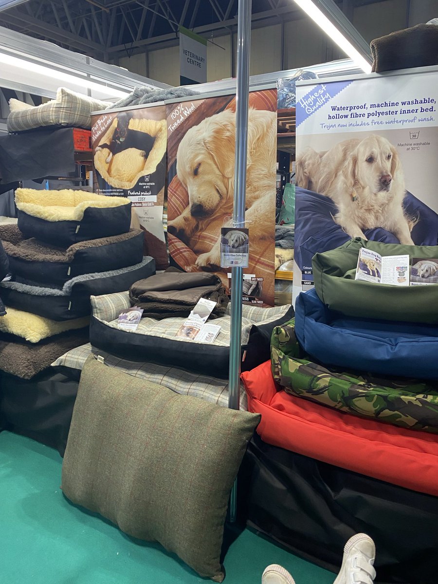 BronteGlen's tweet photo. Been very quiet on here whilst I have been on Matt leave but back to it now and it’s count down time - hands up who’s excited for crufts #crufts2023 #dogs #dogbeds #cosypuppies https://t.co/PFuPJknRmV