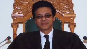 Jooookeeeerrrr's tweet photo. سپریم کورٹ کے ان 3 ججز کو سلام جنہوں نے سارا پریشر مسترد کرکے آئین کی حفاظت کرکے انتخابات کے حق میں فیصلہ دیا 🔥♥️ https://t.co/7Sa7lnXmrf