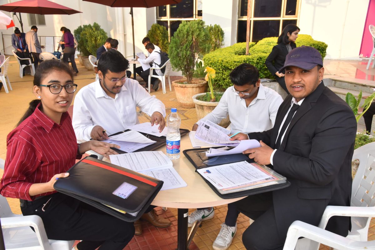 IBSIndia1's tweet photo. Glimpse of IBS Selection Process (GD-PI) at IBS Hyderabad Campus 2023 Day-07.
#IBSHyderabad #BestBschool #Campus #College #Placements #IBSselectionprocess #ICFAI #GI #PI #MBA #PGPM https://t.co/umDbtwgekG https://t.co/B8X6SRuCoD
