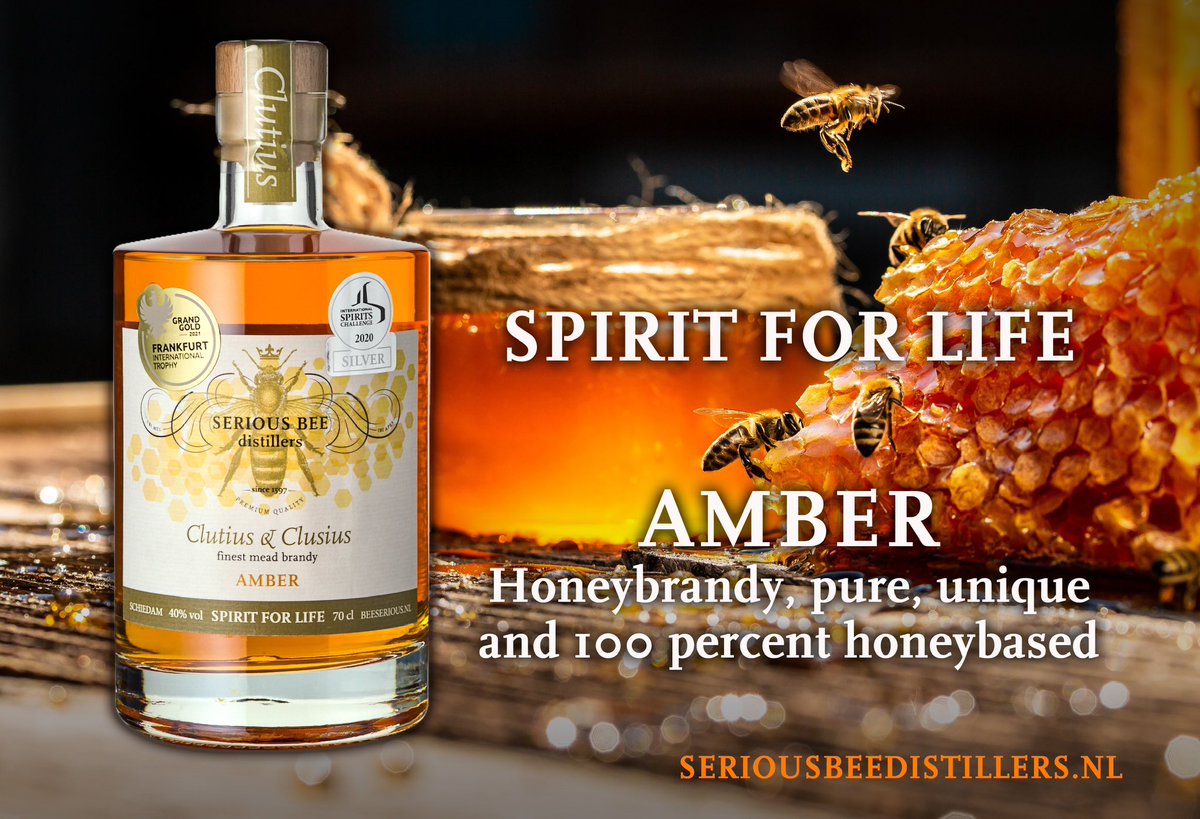 seriousbeedist1's tweet photo. Wist u dat wij de 6e distillateur van #schiedam zijn en #uniek in de wereld. Wij maken alles in eigen huis. Onze honing van #beeserious distilleren wij tot een mooi product. Opbrengst van de verkoop vloeit terug naar deze stichting voor het wel en wee van de #bijen https://t.co/zVBcdo3jDF
