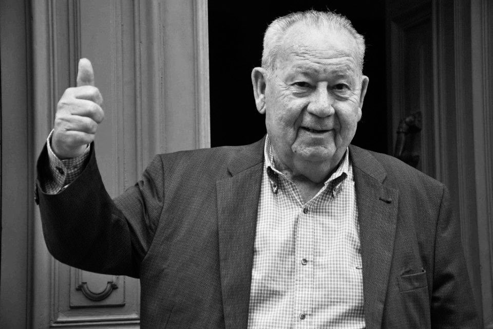 bertrandhadet's tweet photo. L’ancien international de foot français Just Fontaine est mort à l’âge de 89 ans (famille / @afpfr). https://t.co/ORGOQ7Yo91