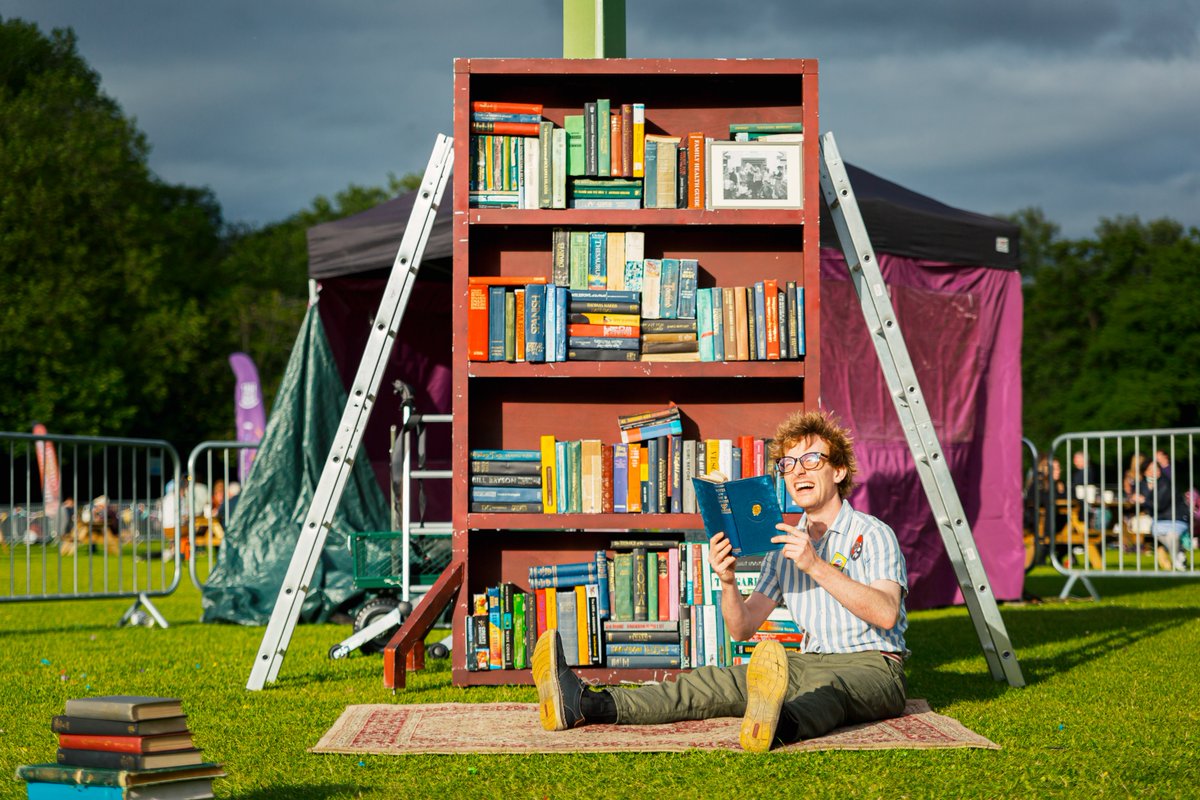 📢 Public #libraries in England: #ACEsupported <a href="/britishlibrary/">British Library</a> £1.1m #LibraryOn grants programme is live! 

It will fund initiatives to make it easier for the public to find &amp; access the range of services libraries offer. Find out more:  buff.ly/3J2Xrdq