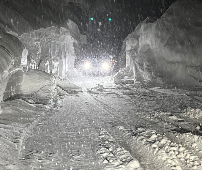 Highway 50 over Echo Summit