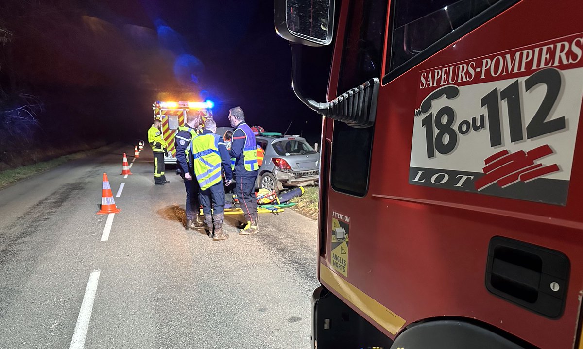 PompiersDuLot's tweet photo. Intervention des @PompiersDuLot des CIS #Bretenoux et #SaintCéré,  le 25-2 à #GagnacSurCère pour un #AccidentDeCirculation. Une #Victime en UR prise en charge. @Prefet46 
https://t.co/GrRoz9FFzc https://t.co/kavximanNW