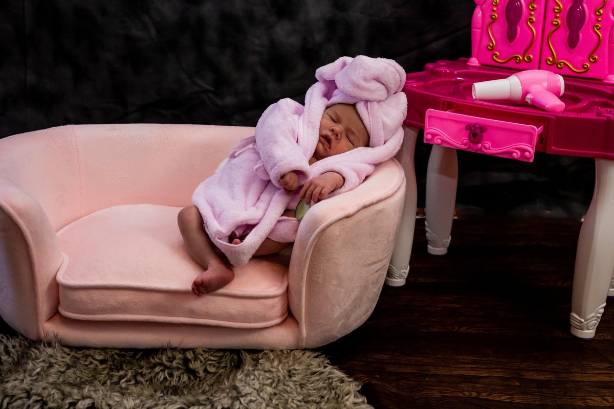Plips1985's tweet photo. I am in love with this little girl! #GirlDad https://t.co/Z0qRmsie7l