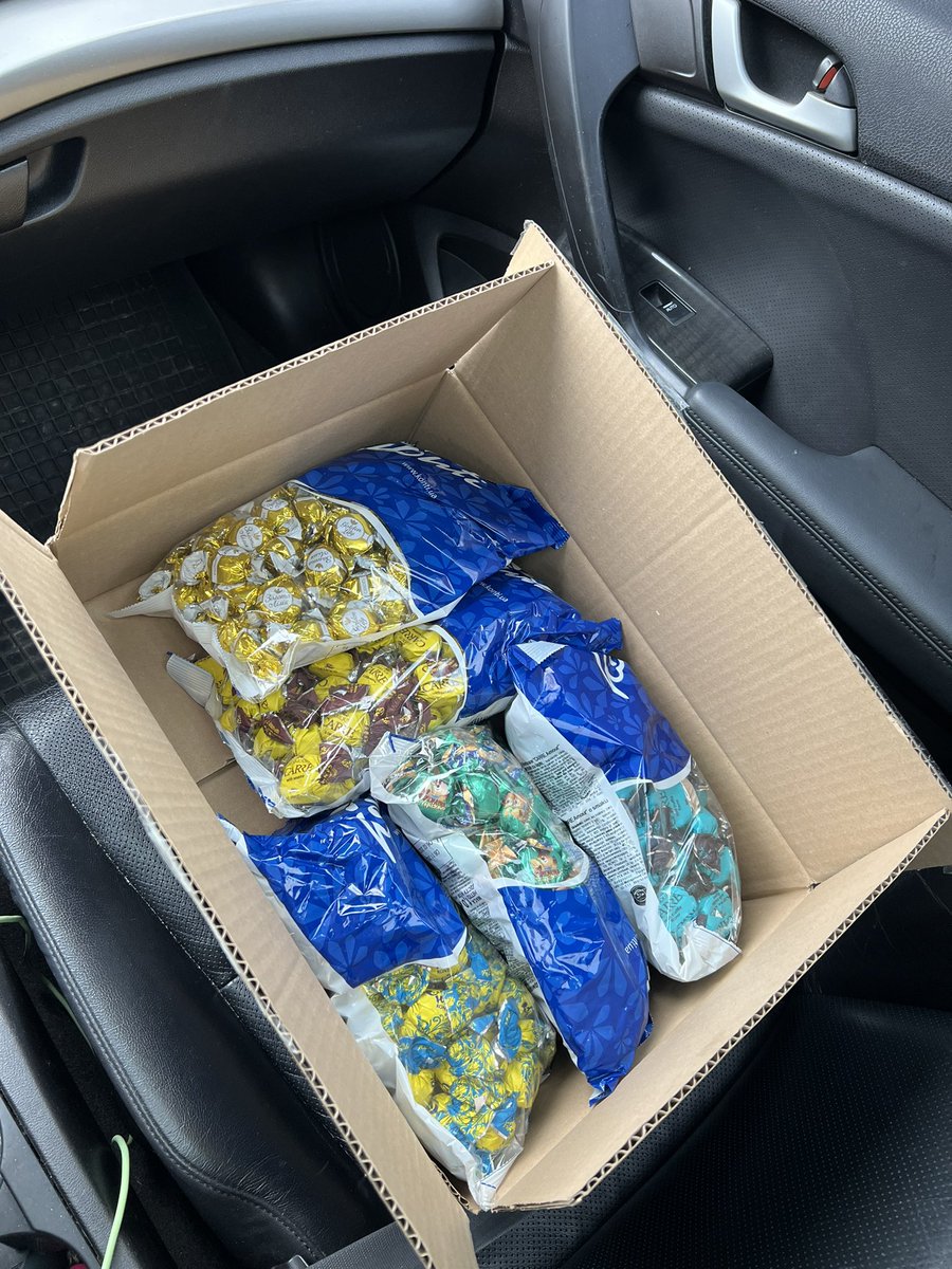 3 дні назад любімці попалася якась штука залізна у джеку
Вона написала Конті, щоб сказати що у них десь проблема у контролі якості
Вони три дні вибачалися
Попросили номер партії
Сказали що вбʼють винного
Ще й заслали їй 5кг цукерок 
Вражений як вони відпрацювали негатив, рідкість